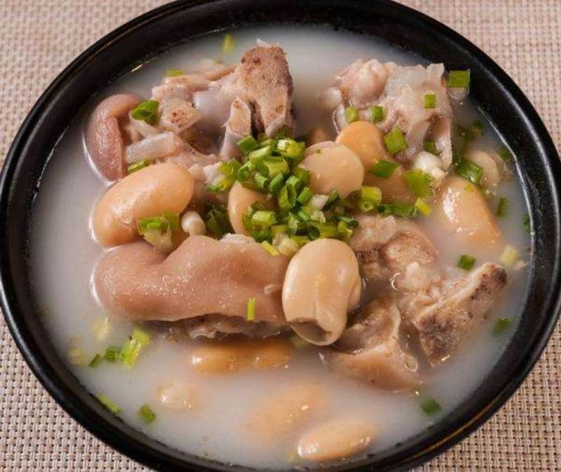 蕓豆煲豬手